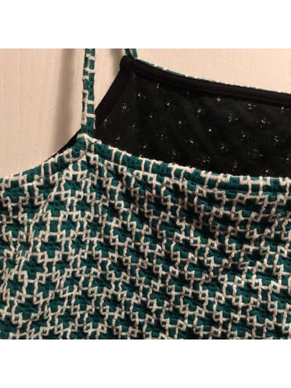 Crop top - Picture 3 of 3